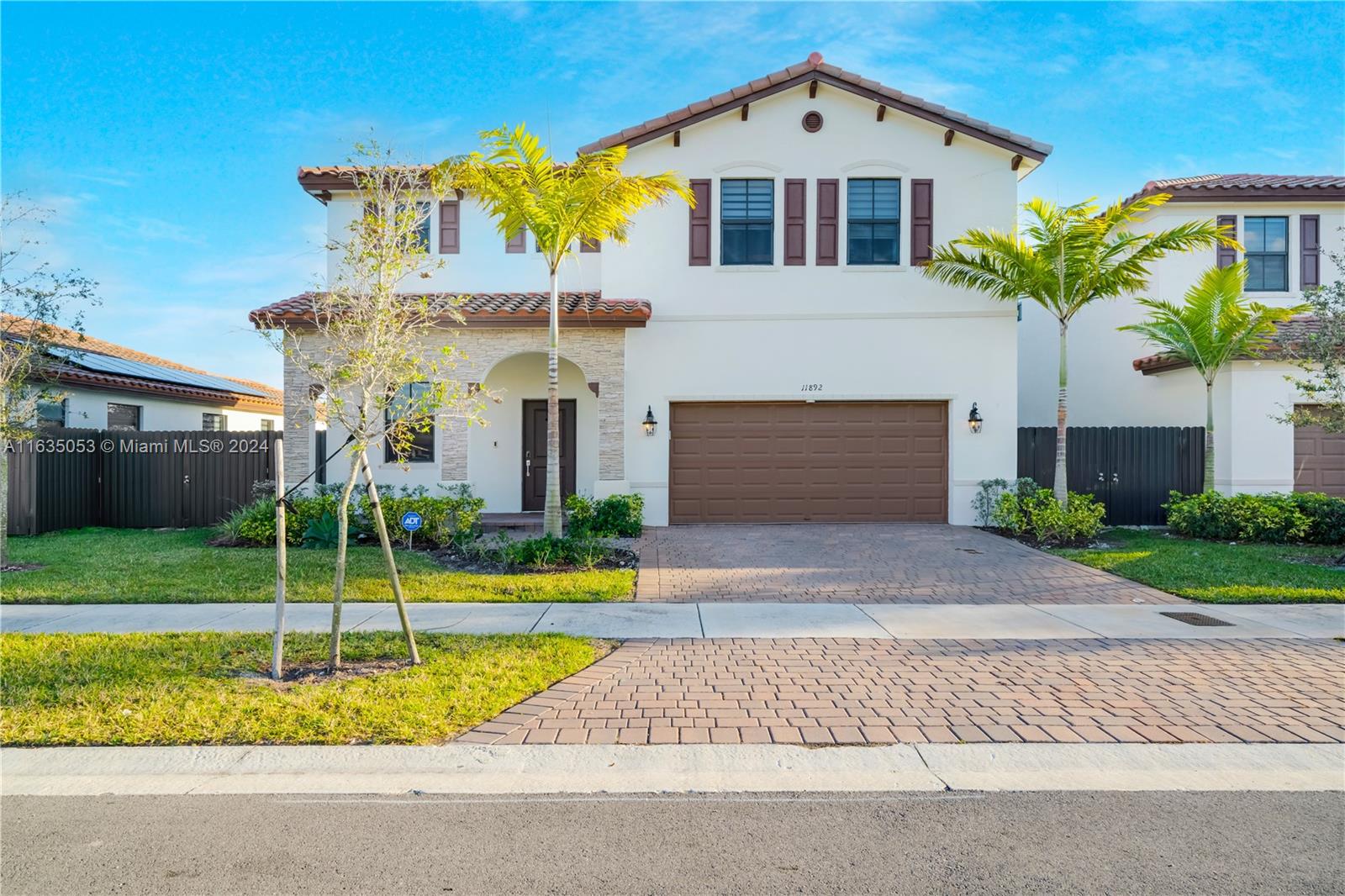 SILVER PALMS NORTH - Residential Lease