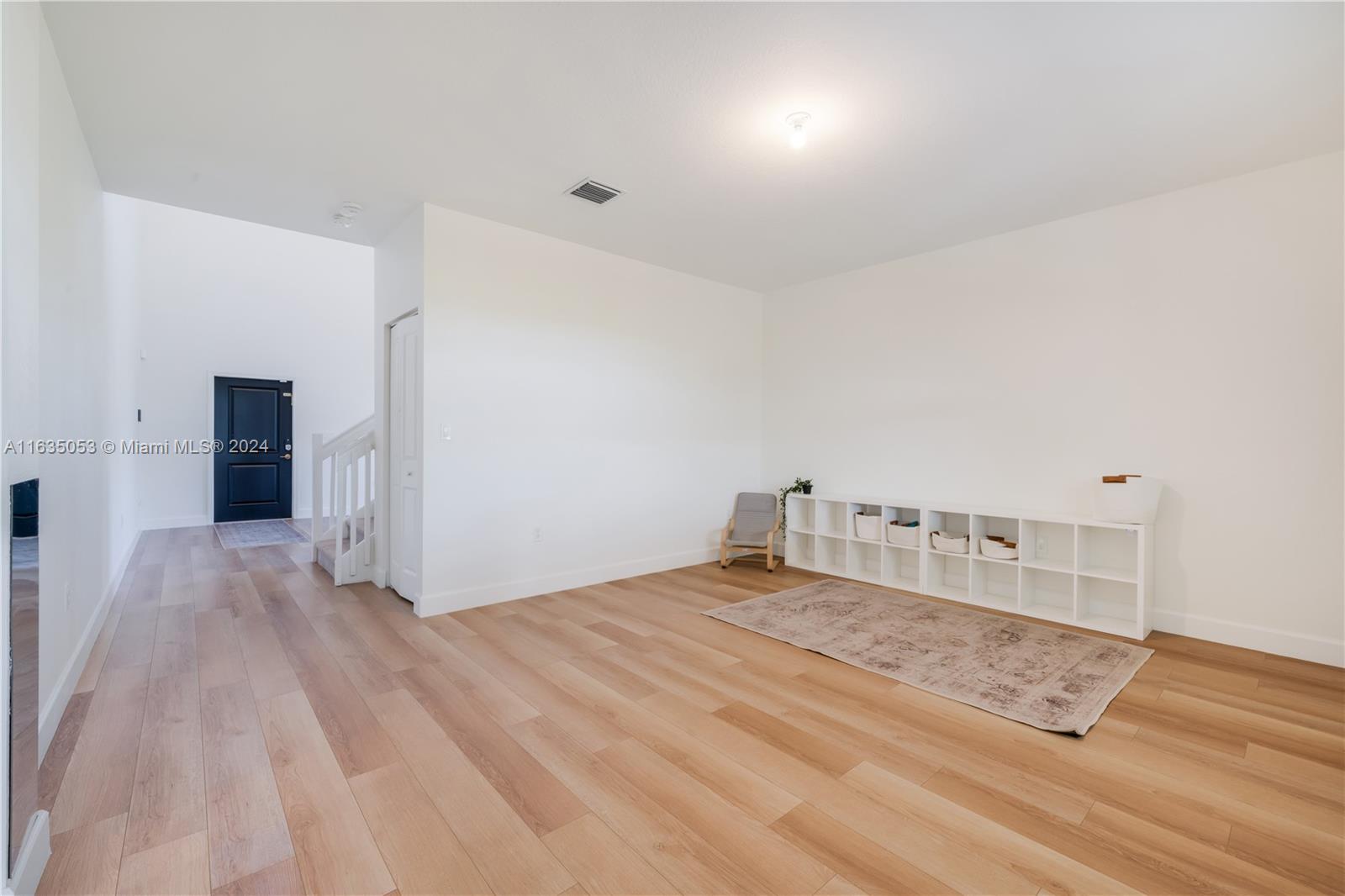 SILVER PALMS NORTH - Residential Lease