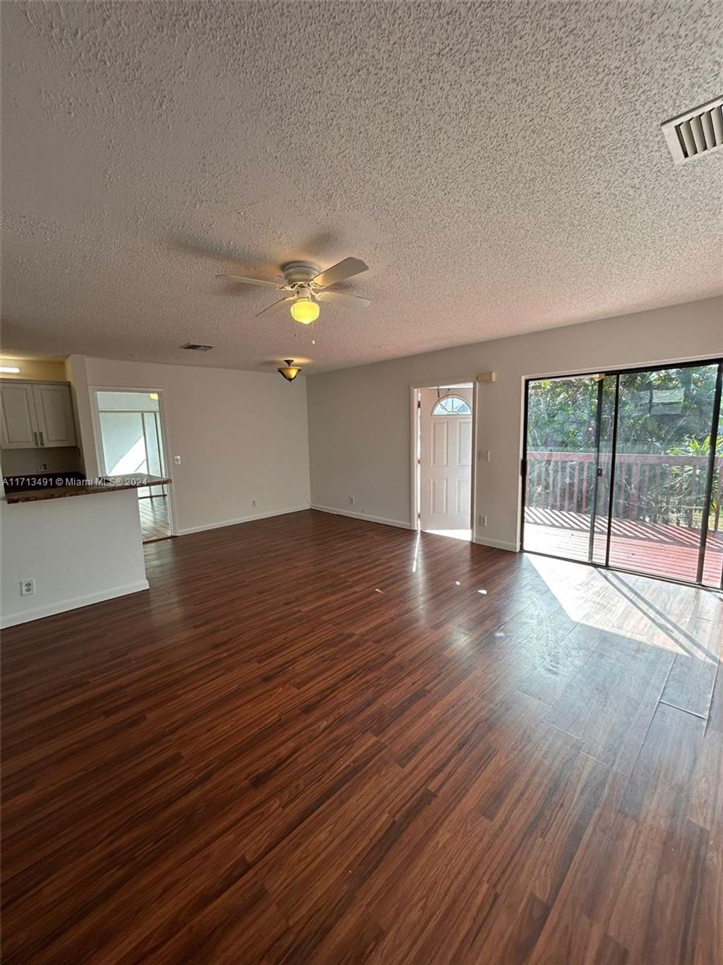 Photo of 17 Crossings Cir #F, Boynton Beach, FL 33435 (MLS # A11713491)