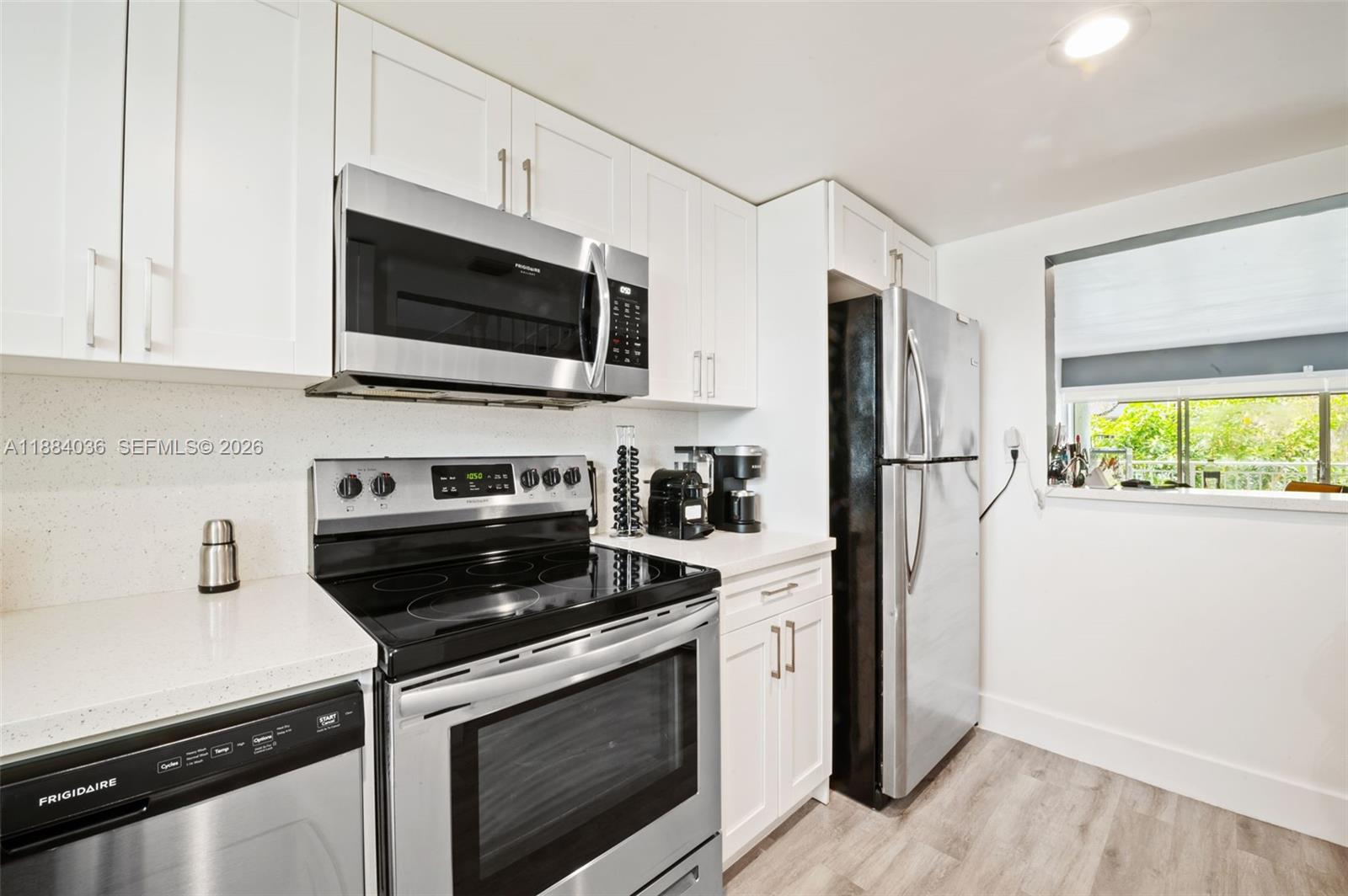 THE BEACH CLUB FONTAINEBL - Residential