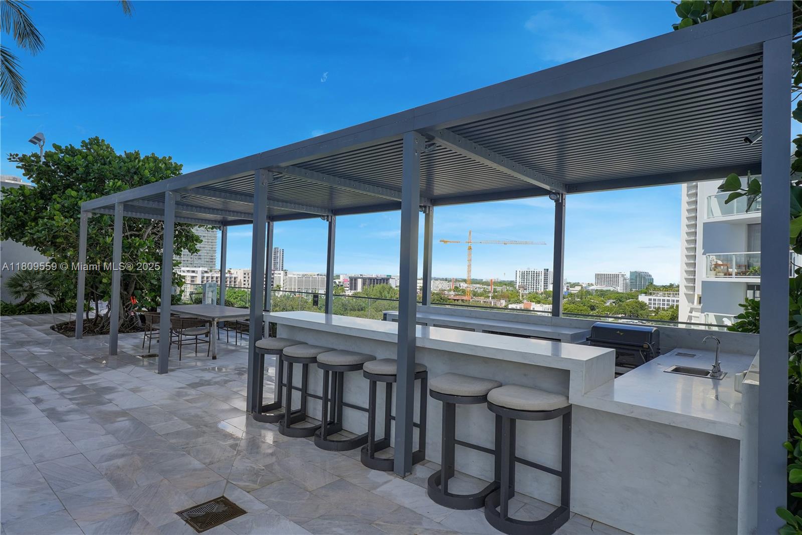 ONE PARAISO CONDO - Residential