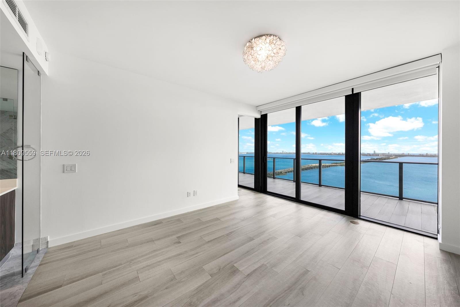 ONE PARAISO CONDO - Residential