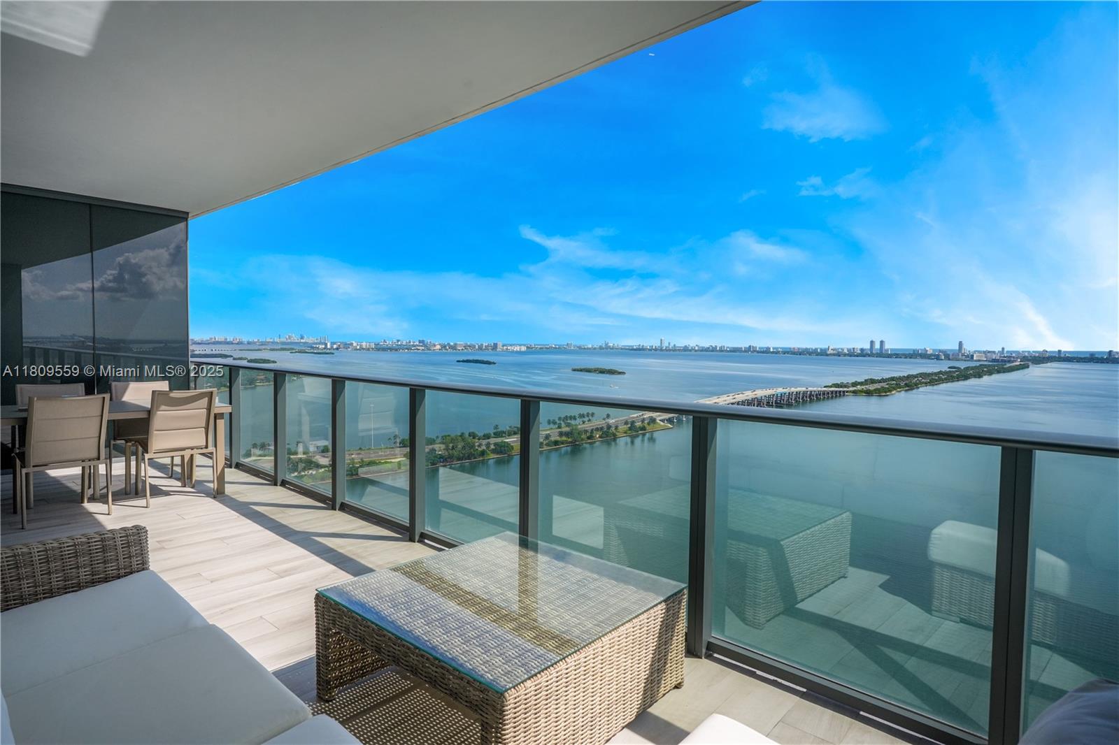 ONE PARAISO CONDO - Residential