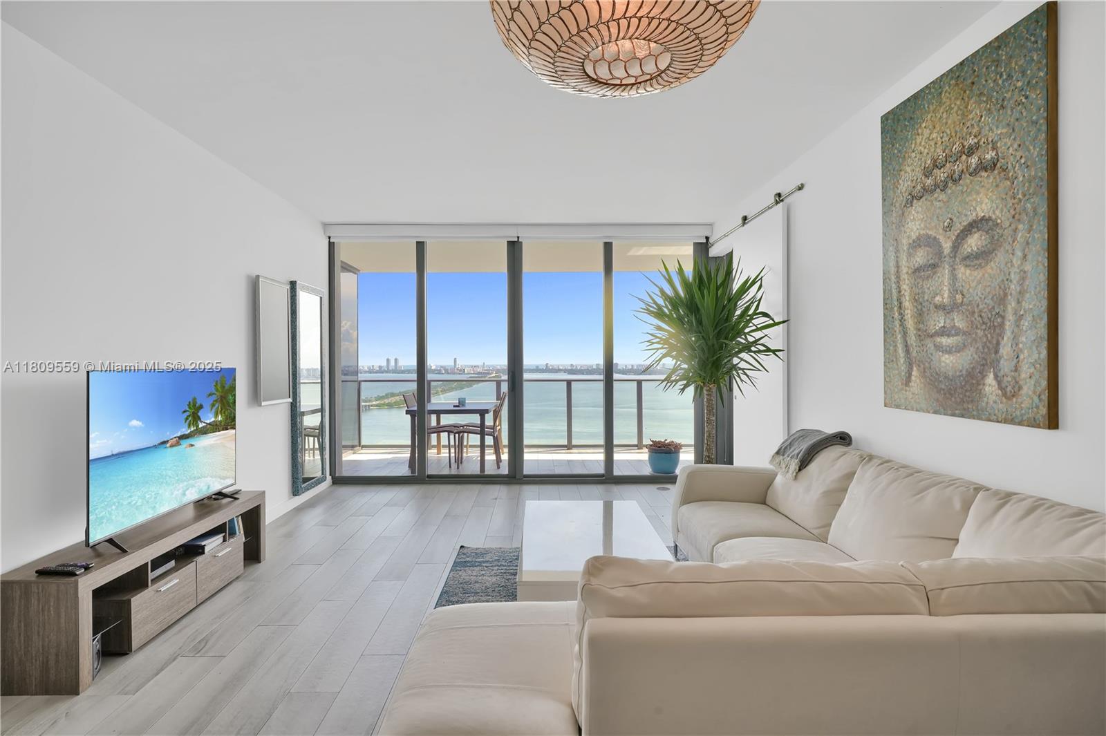 ONE PARAISO CONDO - Residential