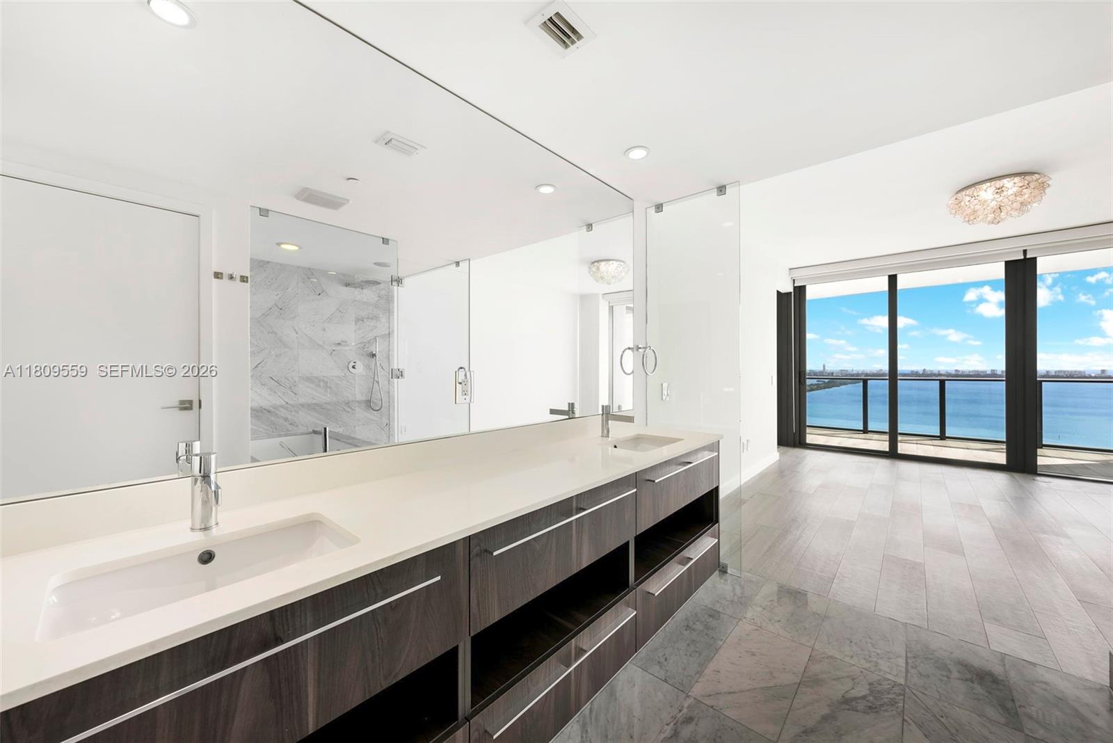 ONE PARAISO CONDO - Residential