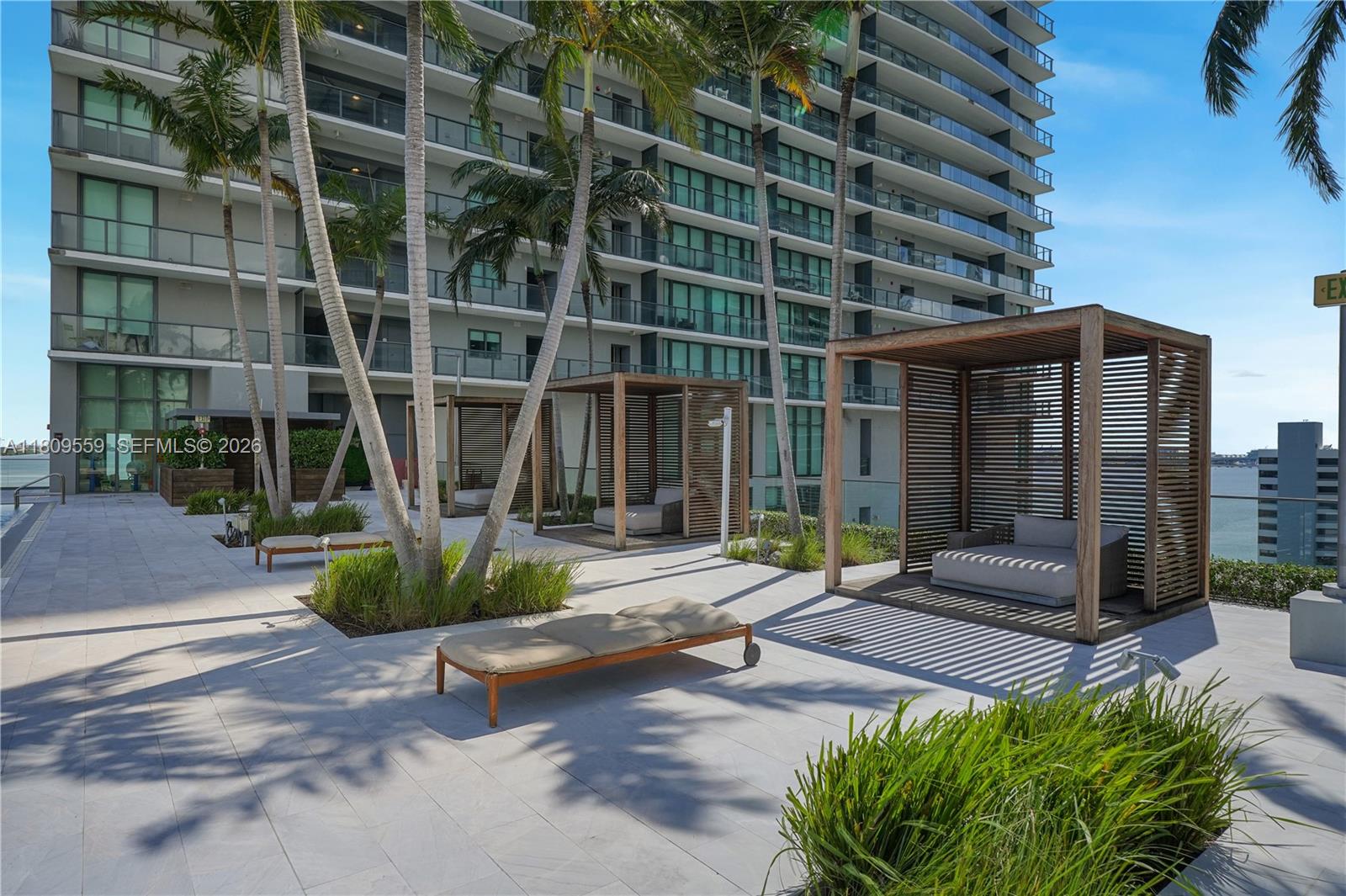 ONE PARAISO CONDO - Residential