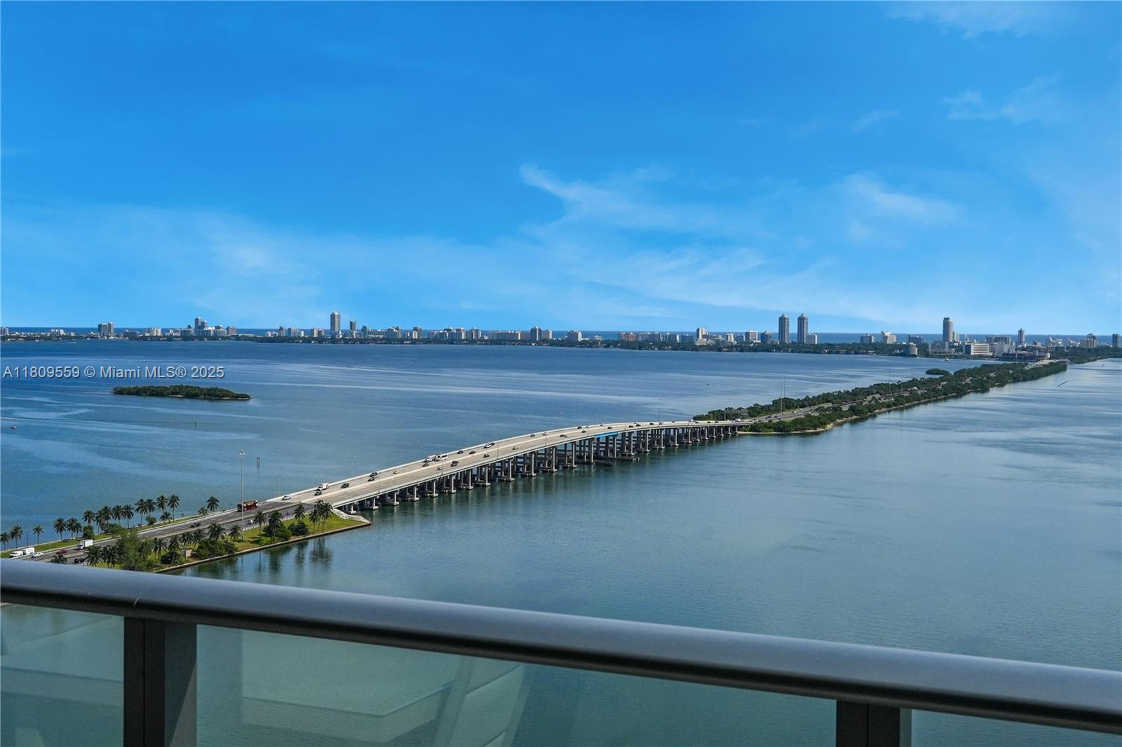 ONE PARAISO CONDO - Residential