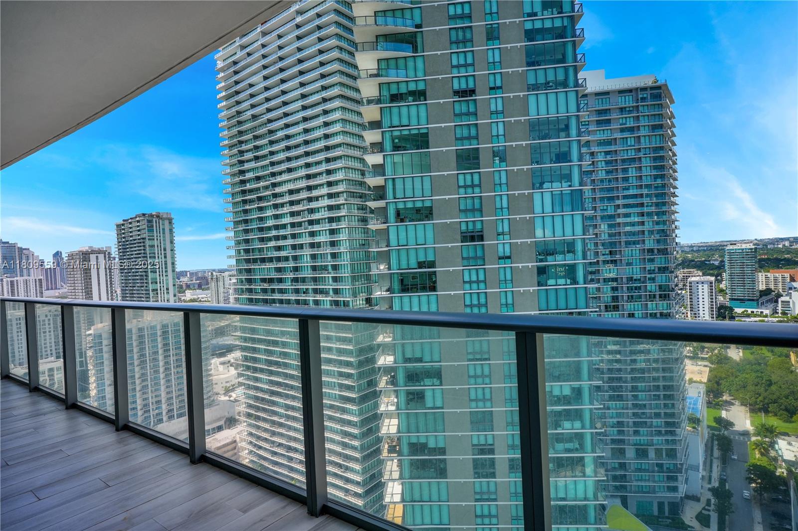 ONE PARAISO CONDO - Residential