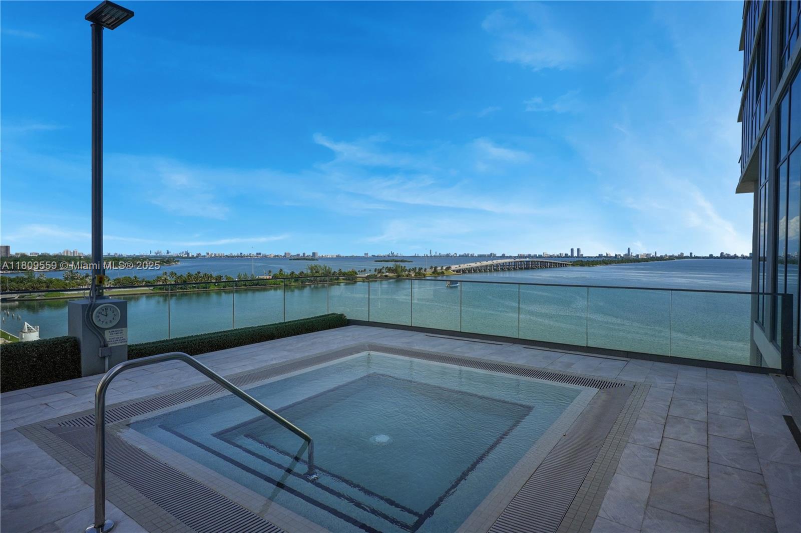 ONE PARAISO CONDO - Residential