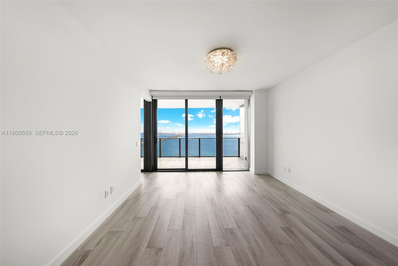 ONE PARAISO CONDO - Residential