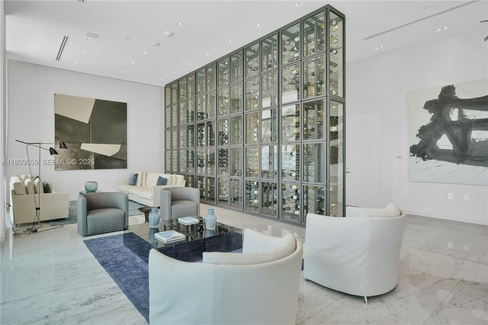 ONE PARAISO CONDO - Residential