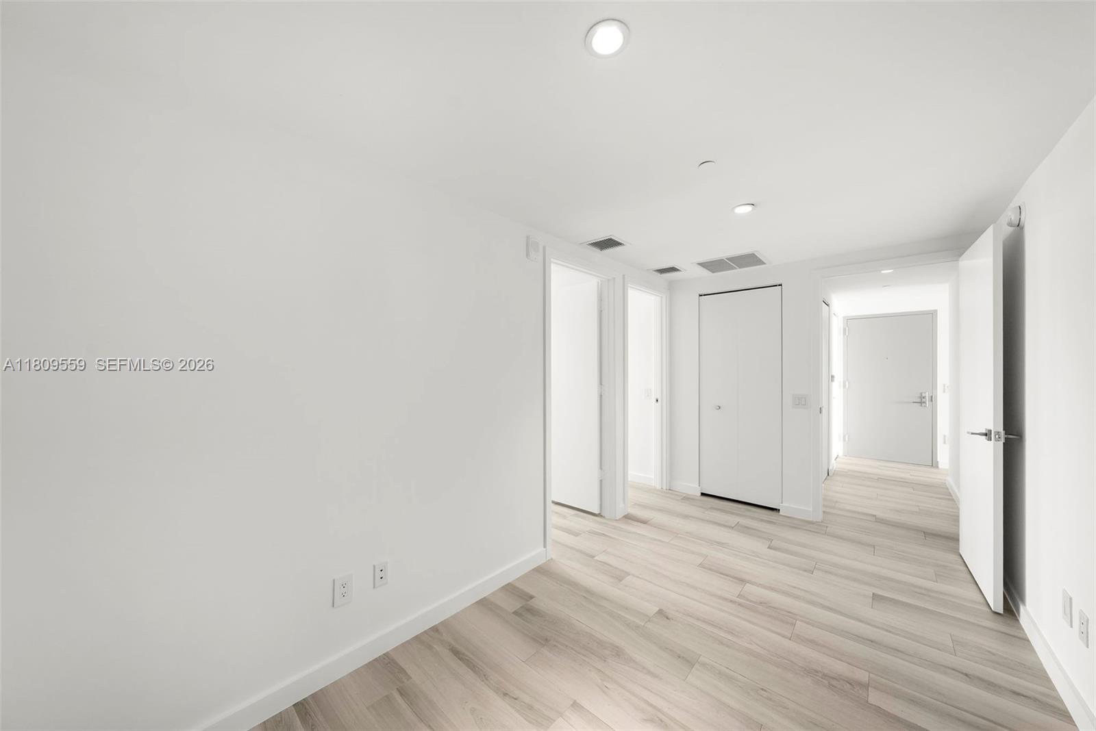 ONE PARAISO CONDO - Residential