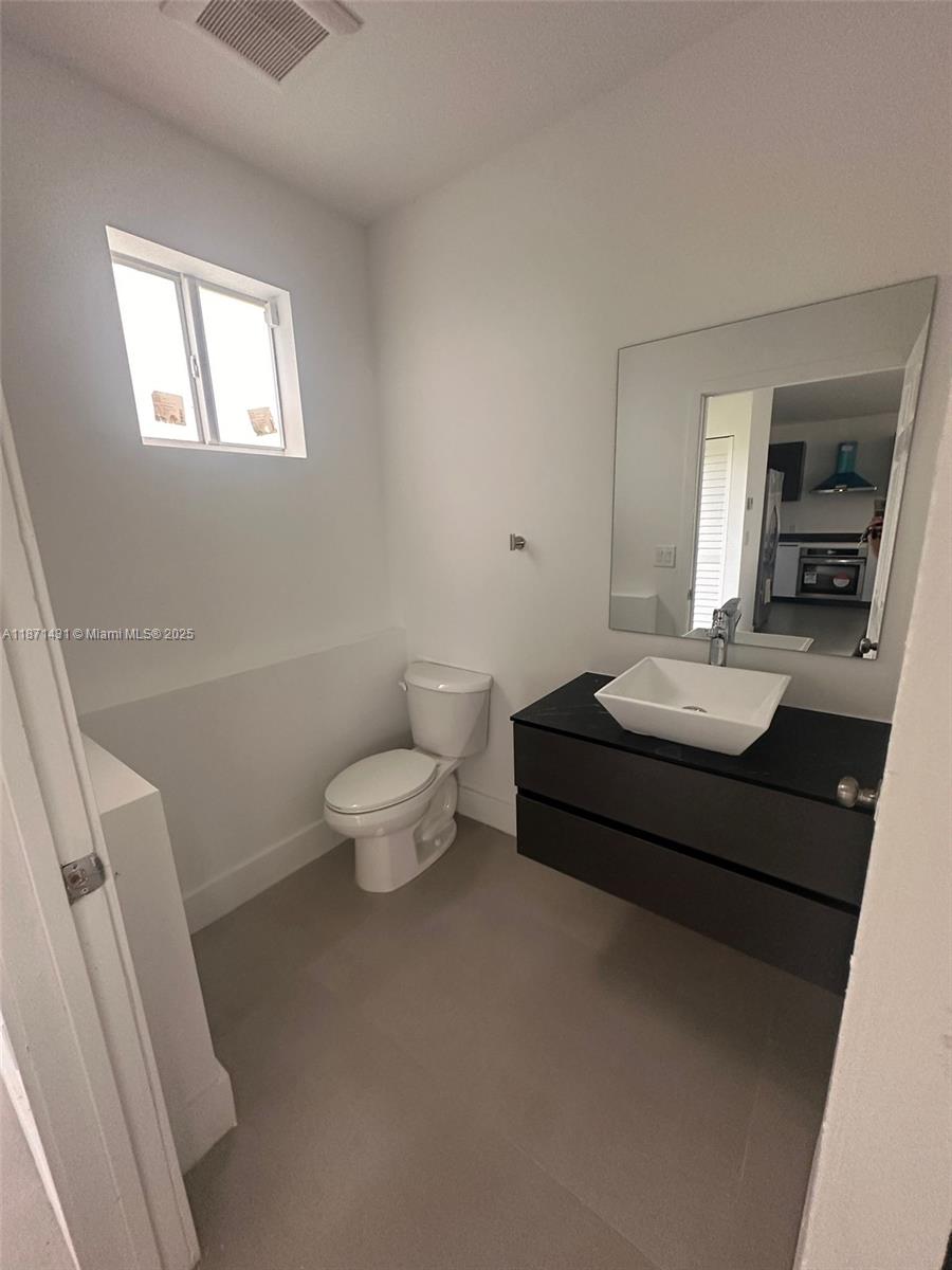 DORSEY PARK SECOND ADD - Residential Lease