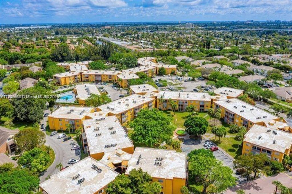 Photo of 4334 NW 9th Ave #7-2F, Deerfield Beach, FL 33064 (MLS # A11806631)