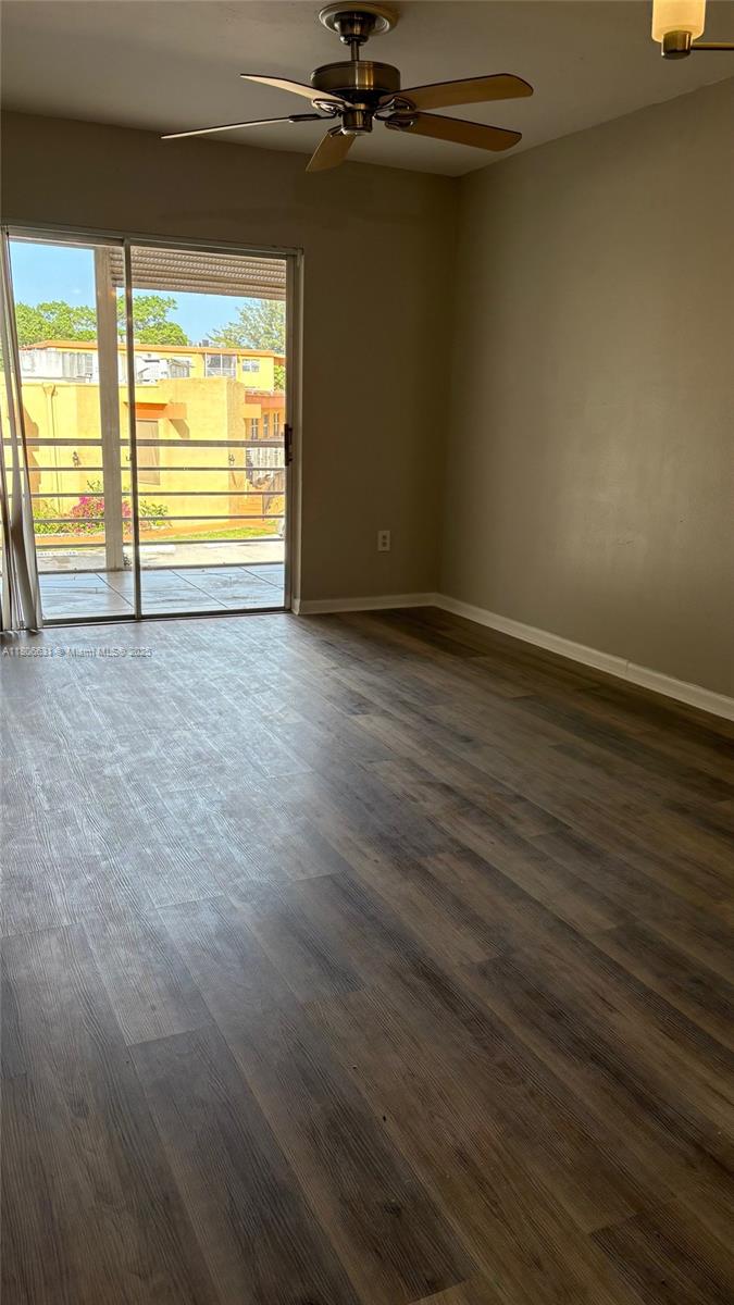 HERITAGE CIRCLE CONDO - Residential