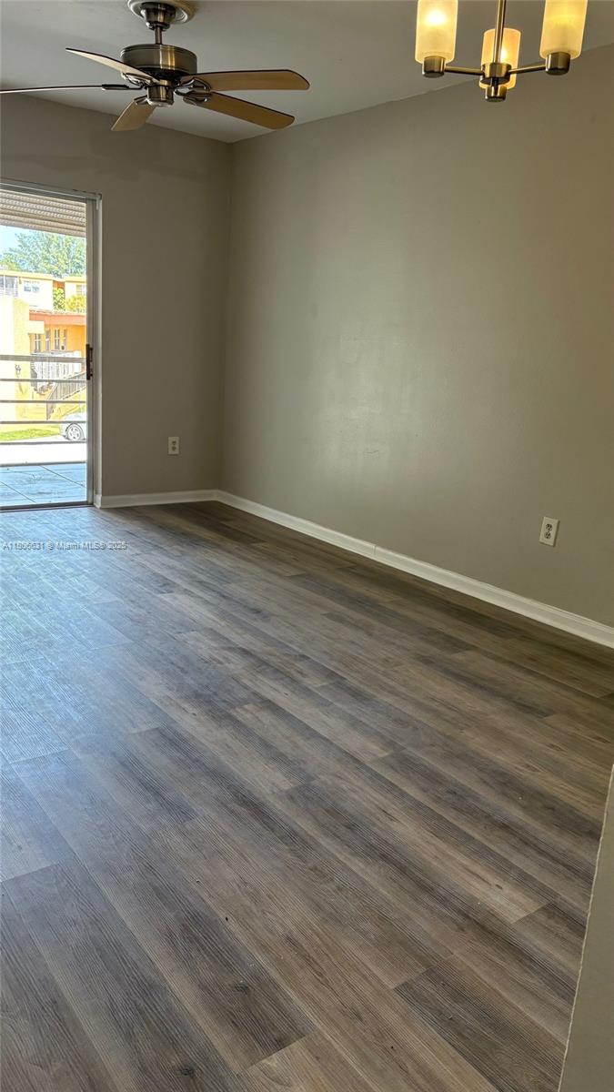 HERITAGE CIRCLE CONDO - Residential