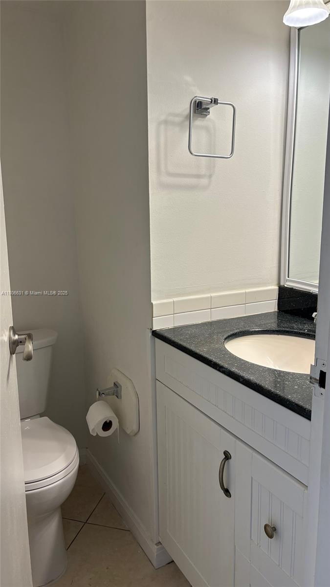 HERITAGE CIRCLE CONDO - Residential