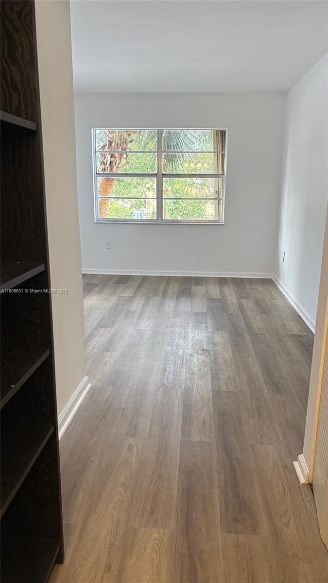 HERITAGE CIRCLE CONDO - Residential