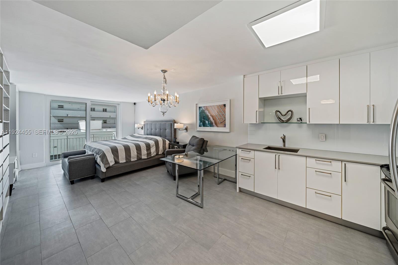 OCEAN POINT CONDO - Residential