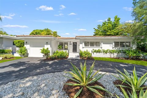 Photo of 411 Malaga Ave, Coral Gables, FL 33134 (MLS # A11768398)