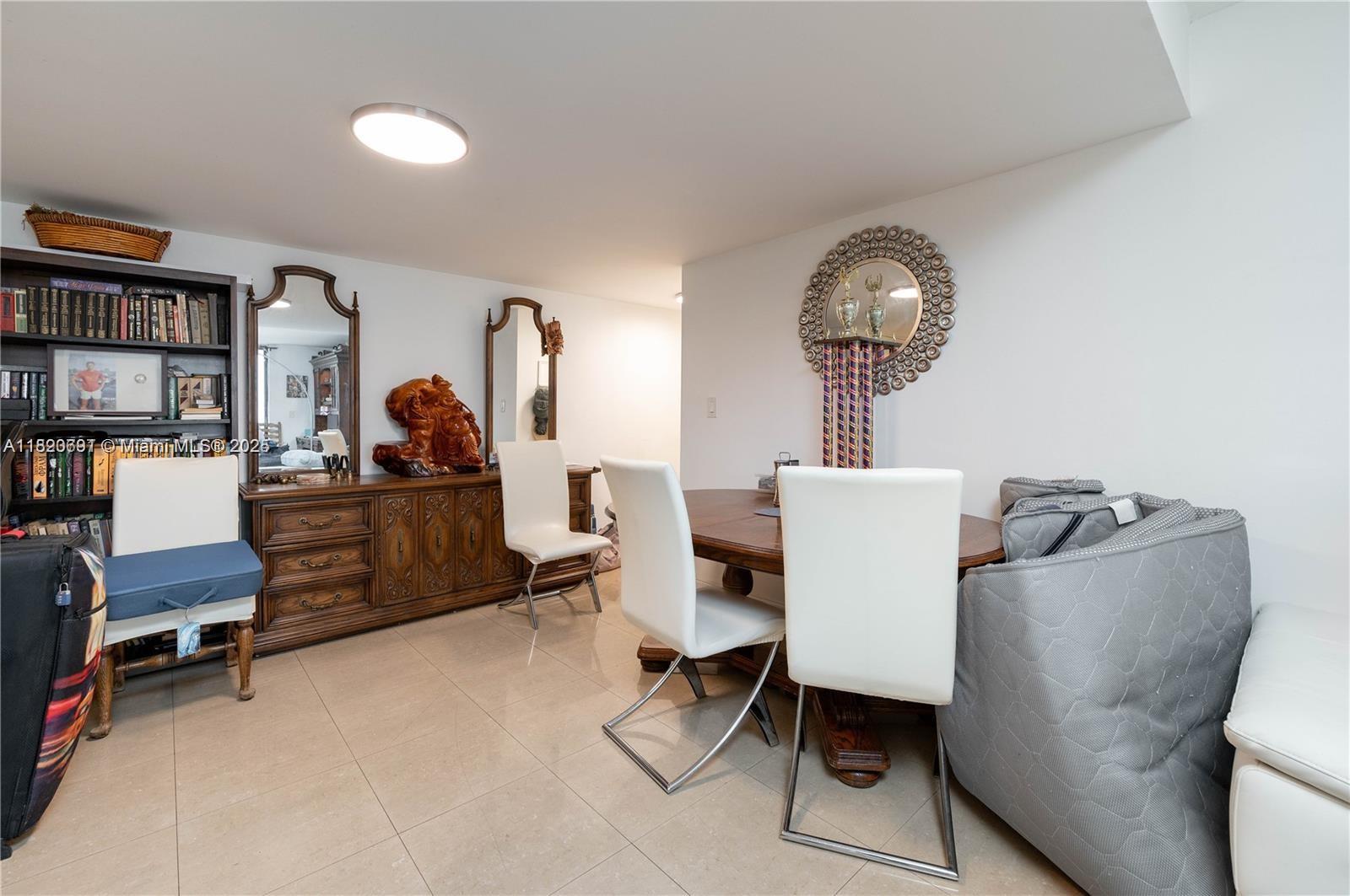 THE GEORGIAN CONDO - Residential