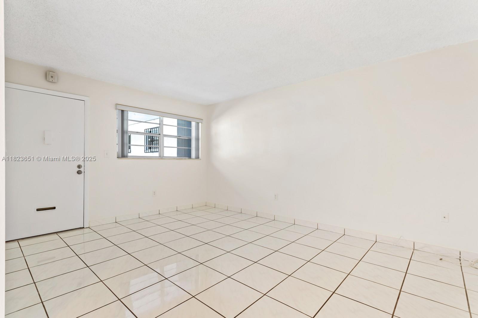 1800 SW 25th St 2102