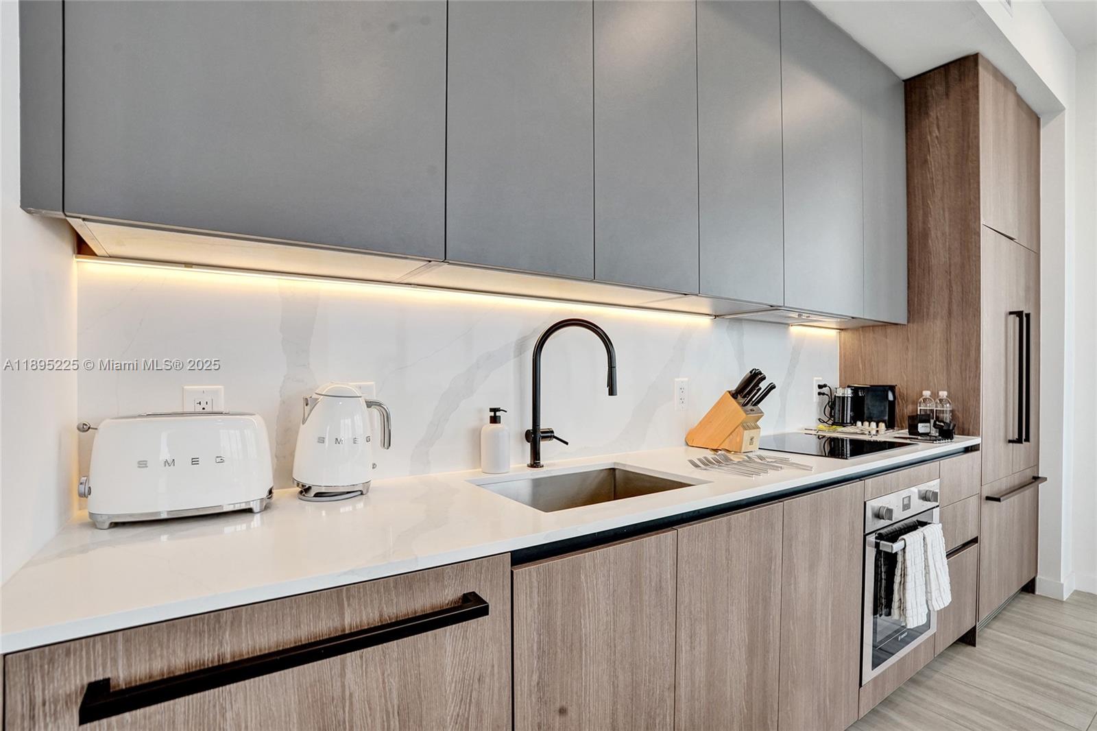 View photos, virtual tours, details... 580 72nd street 2102