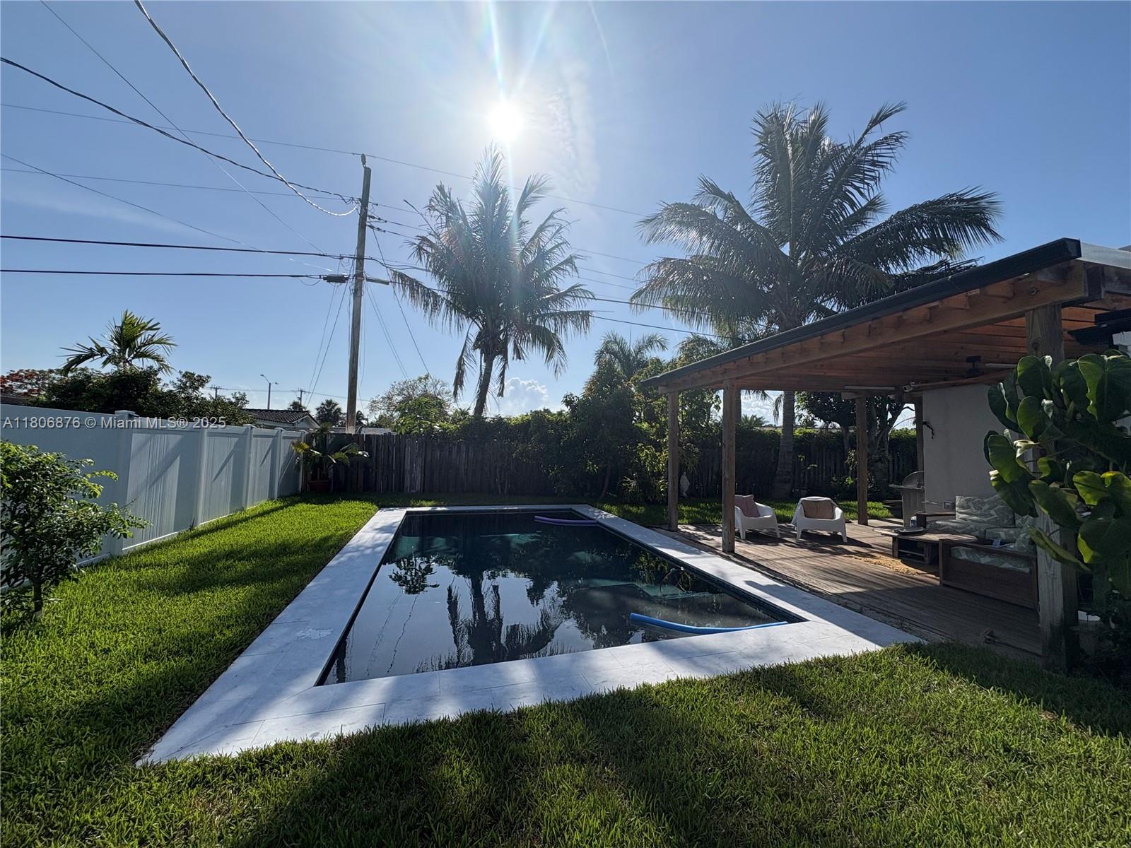 BOCA RATON SQUARE UNIT 8 - Residential Lease