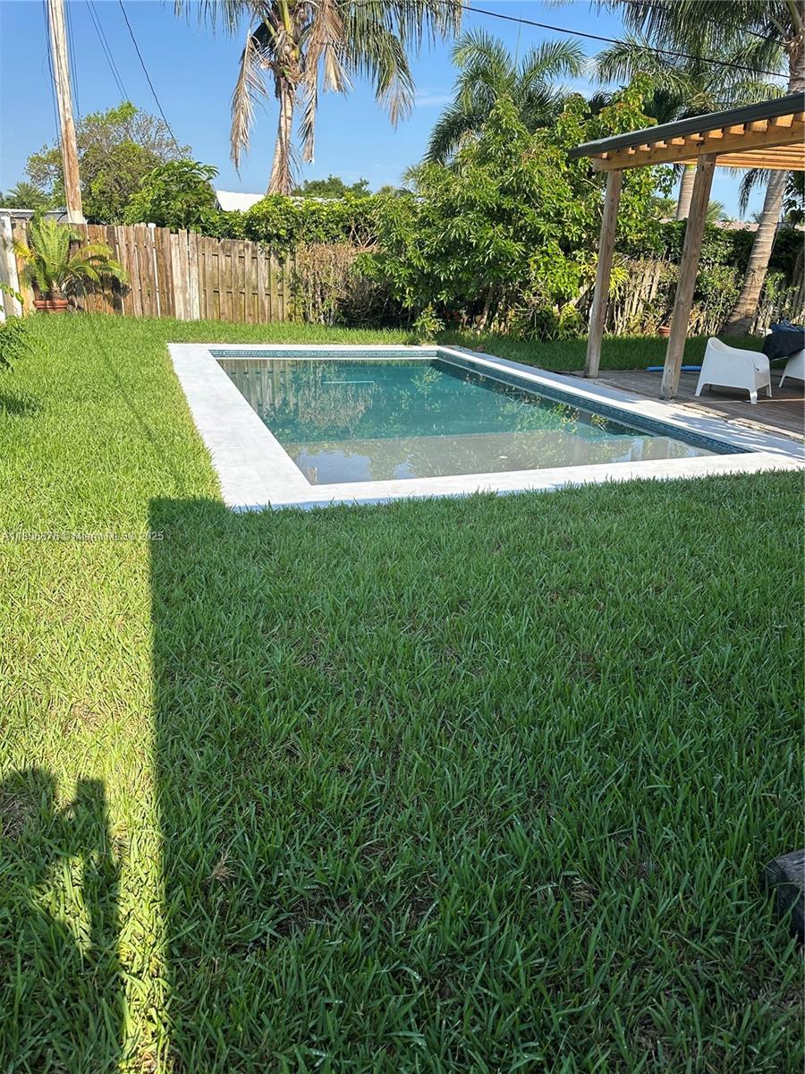 BOCA RATON SQUARE UNIT 8 - Residential Lease