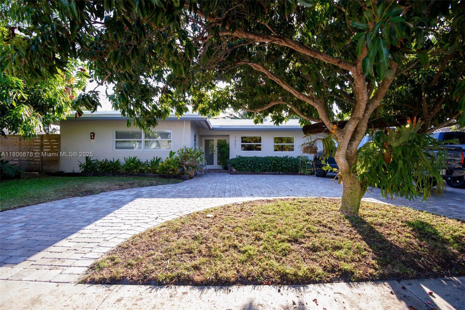 BOCA RATON SQUARE UNIT 8 - Residential Lease