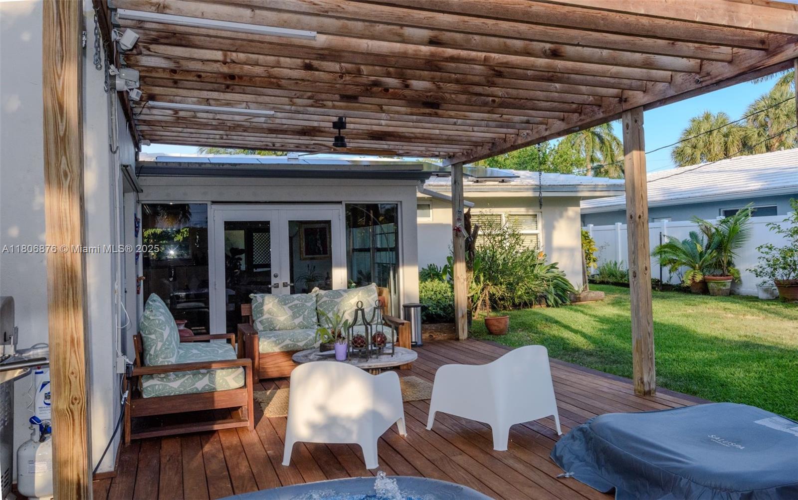 BOCA RATON SQUARE UNIT 8 - Residential Lease