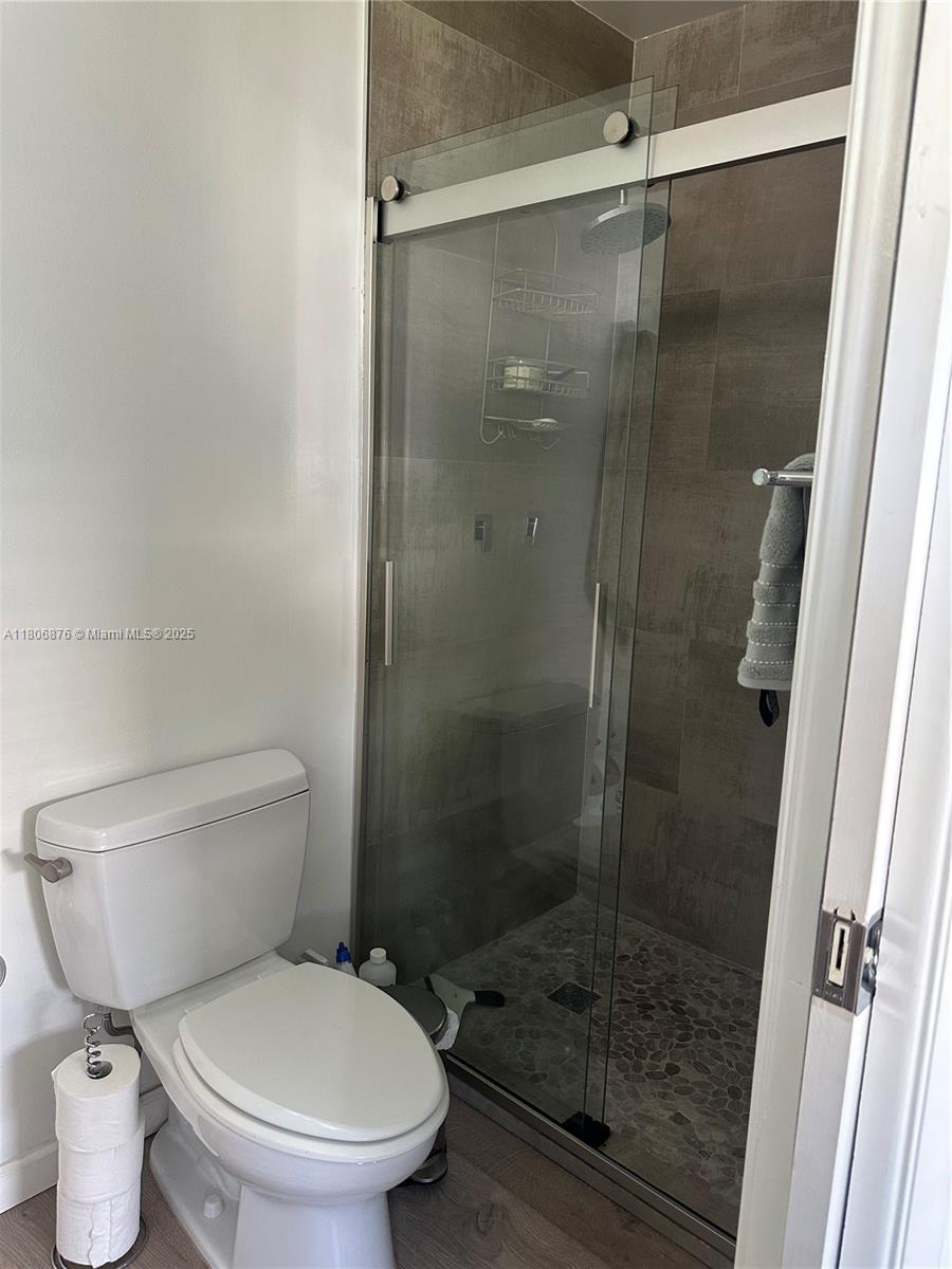 BOCA RATON SQUARE UNIT 8 - Residential Lease