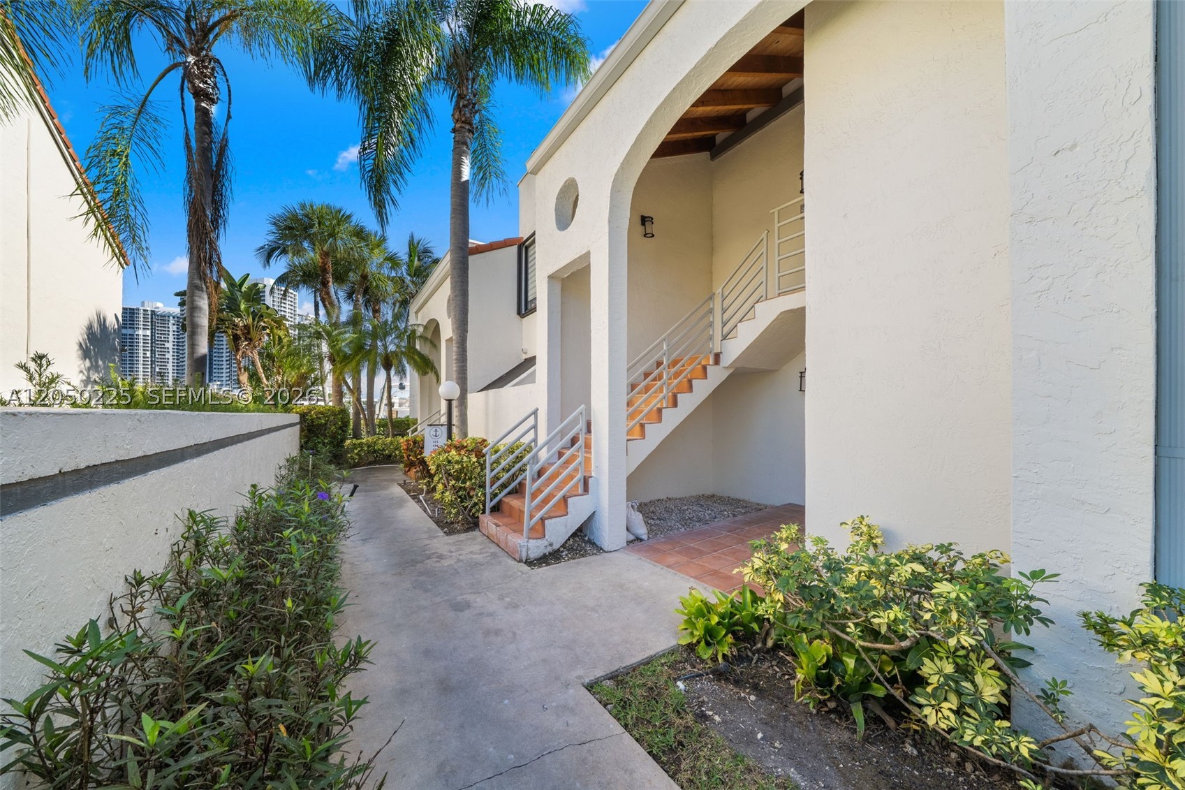 3549 Magellan Cir 418