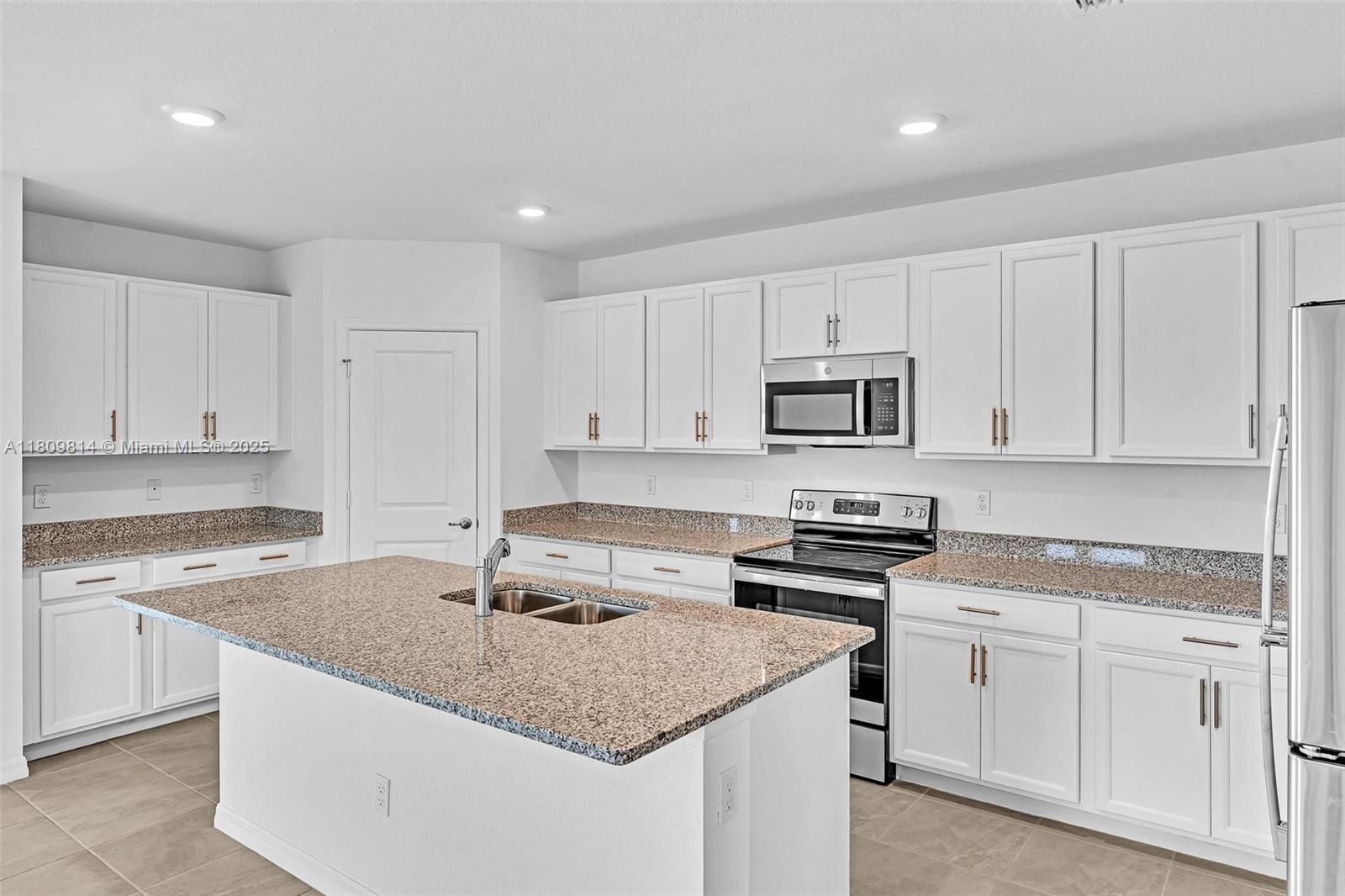 PORT ST LUCIE SECTION 9 - Residential