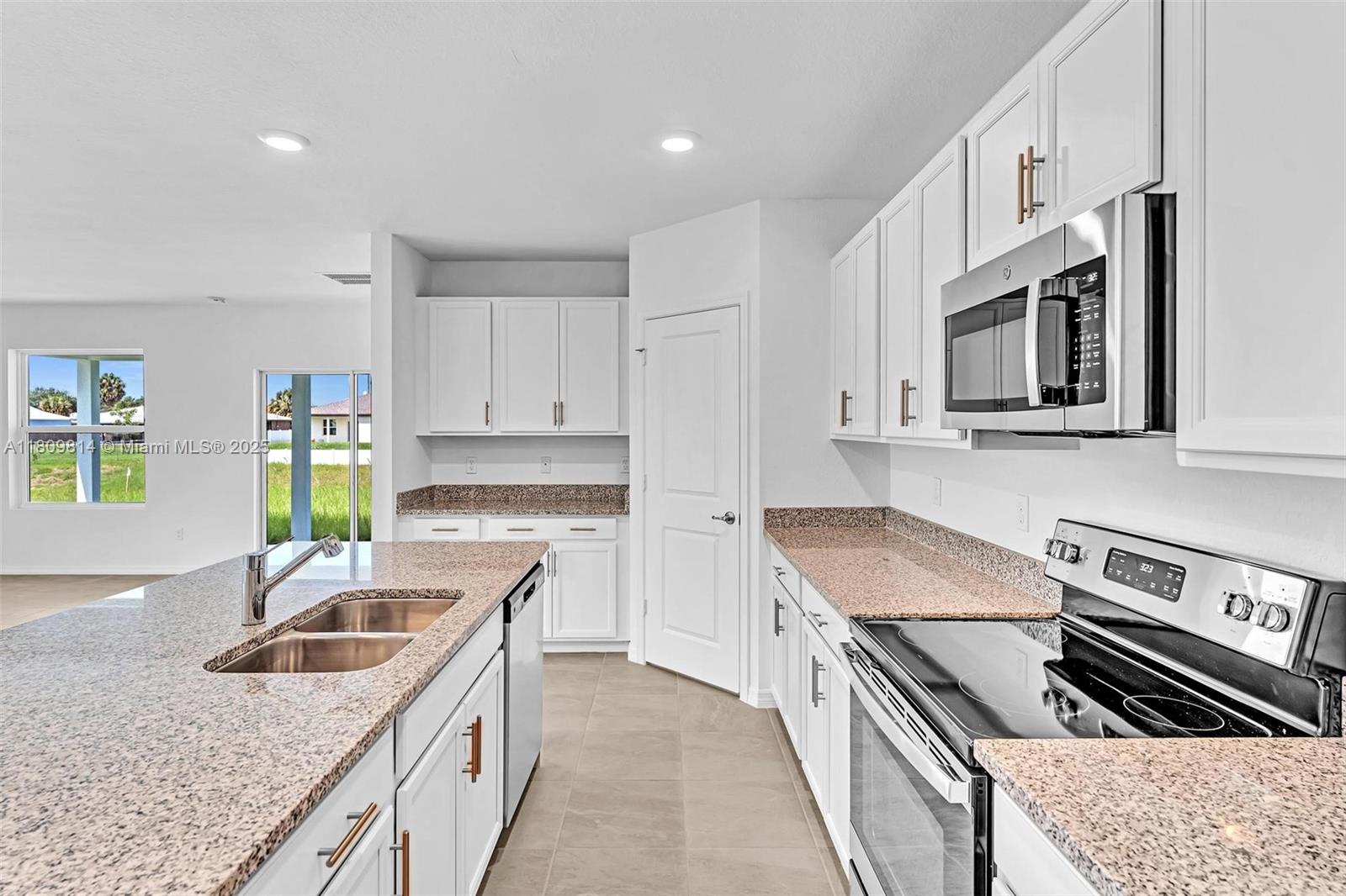 PORT ST LUCIE SECTION 9 - Residential