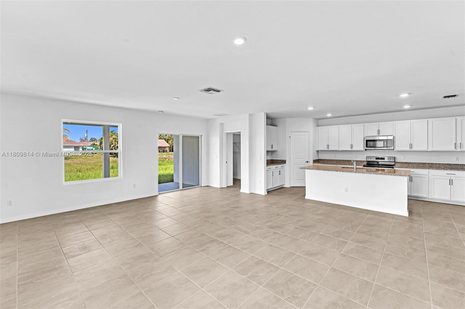 PORT ST LUCIE SECTION 9 - Residential