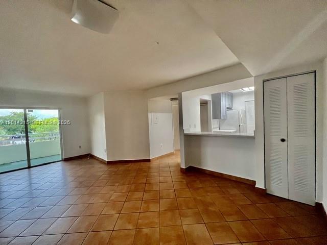 PALM COVE COND - Residential Lease