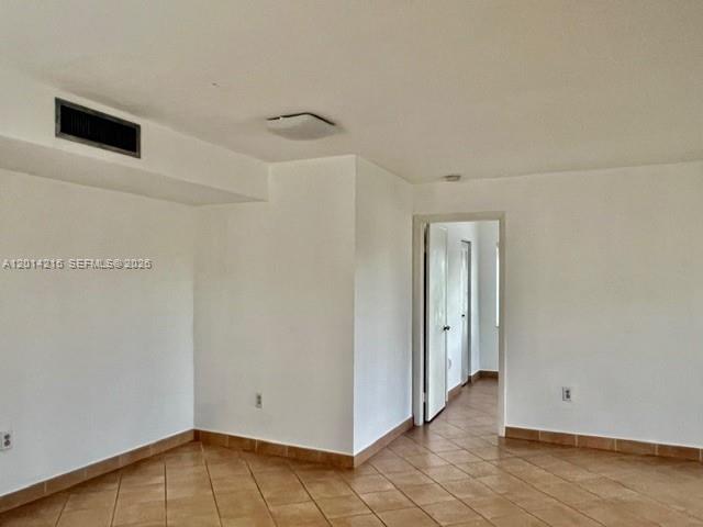 PALM COVE COND - Residential Lease