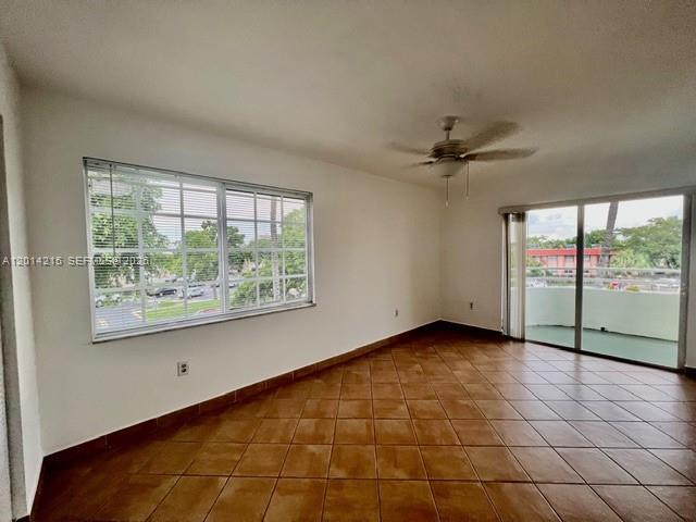 PALM COVE COND - Residential Lease