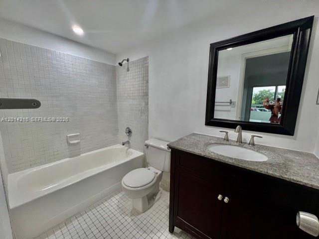 PALM COVE COND - Residential Lease
