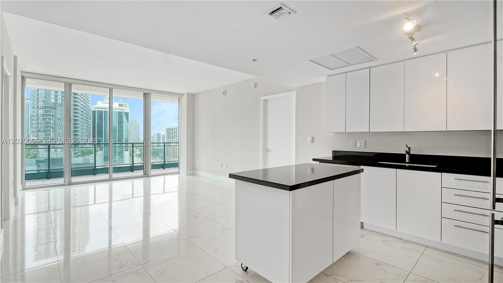 92 SW 3rd St 1803