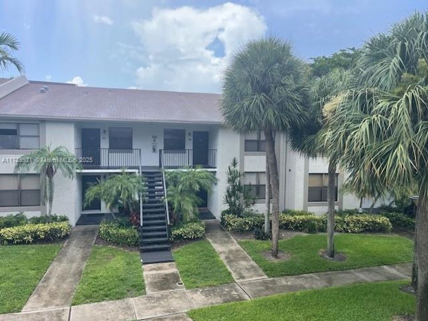 Great opportunity for investors,  2 bed 1.5 bath at Villas at Meadows Lakes in Deerfield.  Unit is located in the second floor, excellent tenant, washer and dryer inside, impeccable condition.
Gated community located close to the I-95, 15 minutes to the beach.
