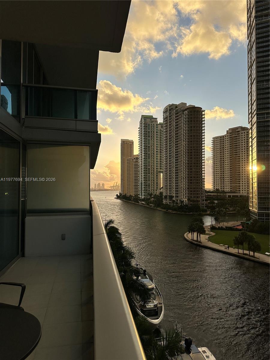 200 S Biscayne Boulevard Way 703