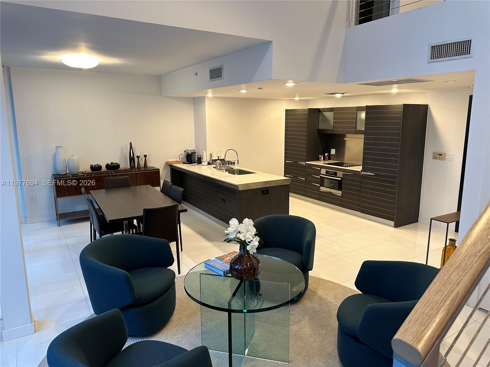 200 S Biscayne Boulevard Way 703