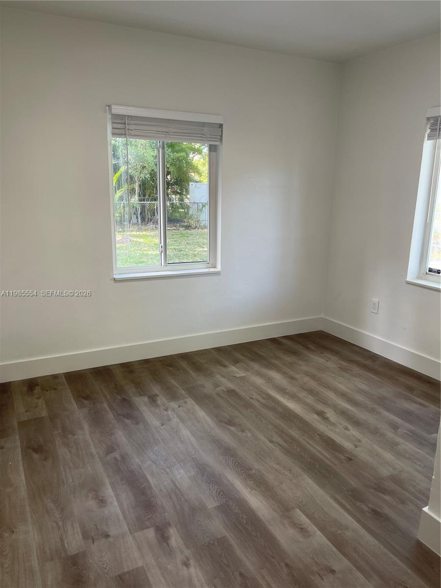 IRONS MANOR HIGH PINE ADD - Residential Lease