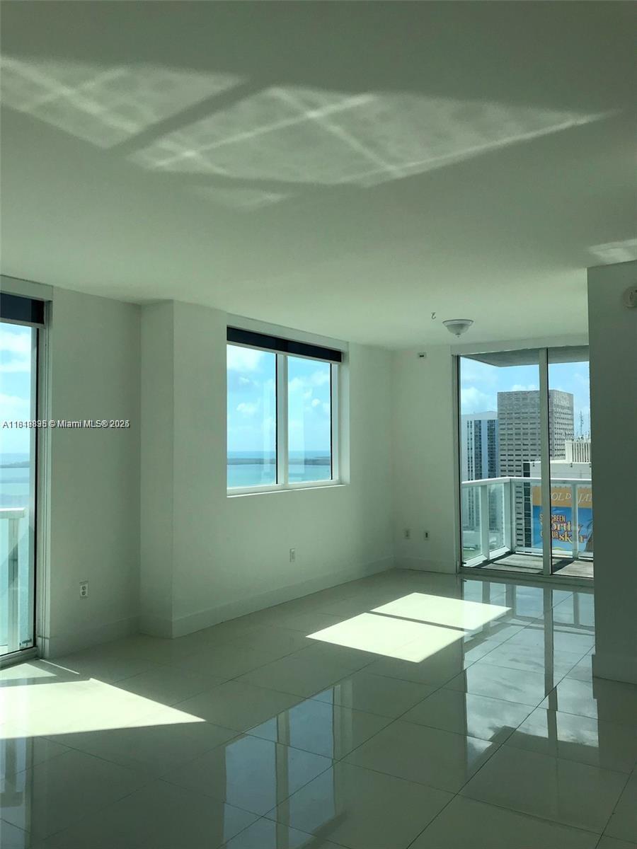 Rental Property at 244 Biscayne Blvd 803, Miami, Broward County, Florida - Bedrooms: 2 
Bathrooms: 3  - $4,450 MO.