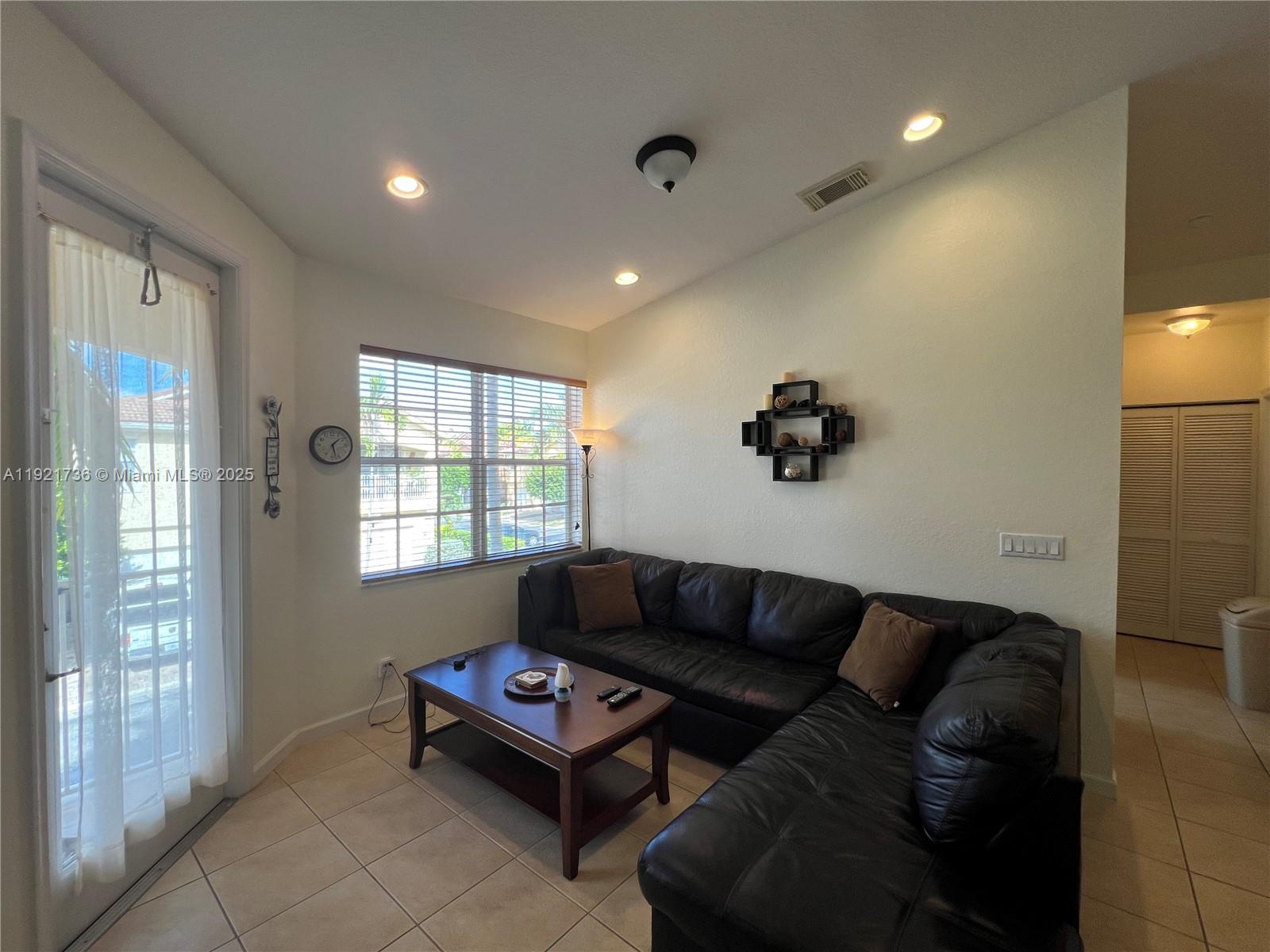 SIERRA BAY - Residential