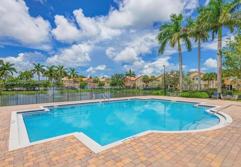 SIERRA BAY - Residential