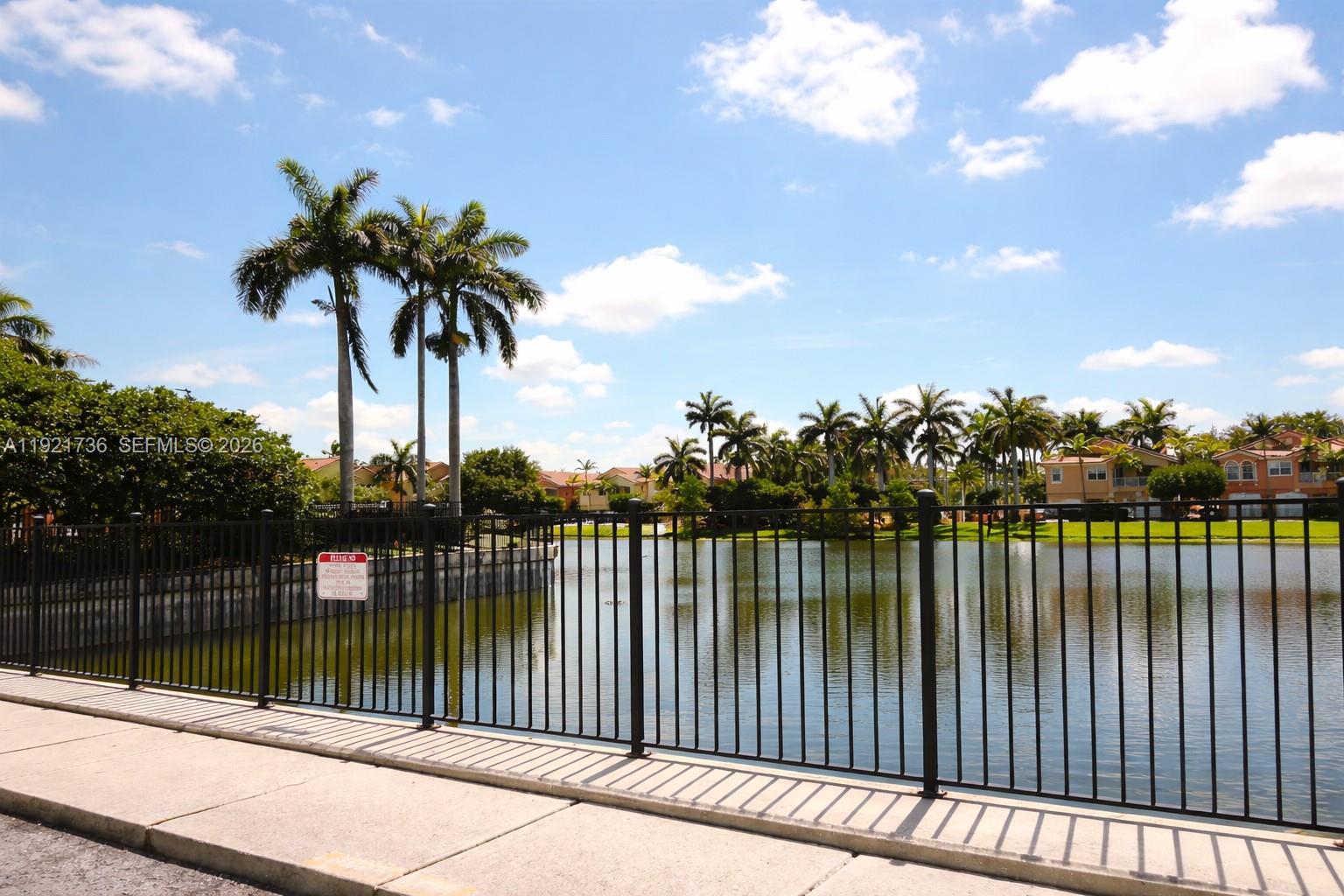 SIERRA BAY - Residential