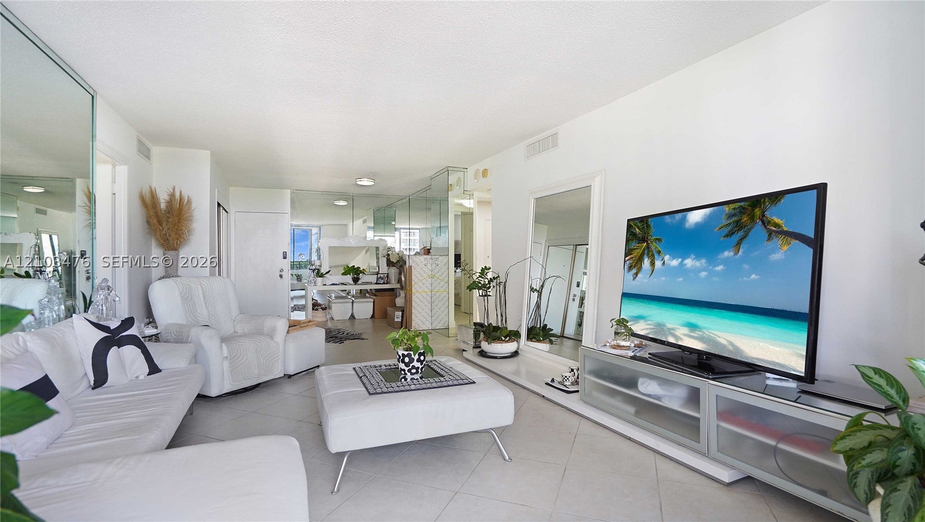 5555 Collins Ave 6T